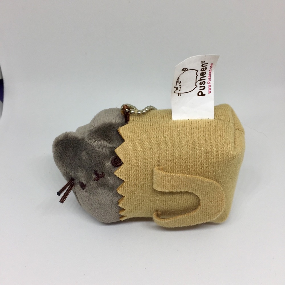 Pusheen “Paper Bag” Places Cats Sit Plush Keychain